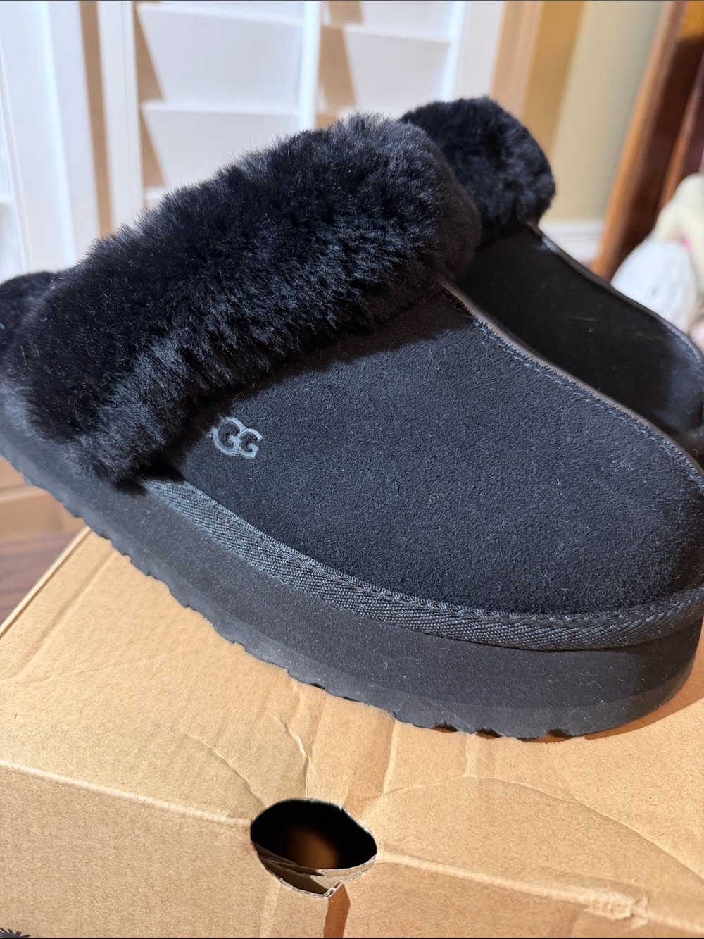 UGG Disquette Platform Slippers